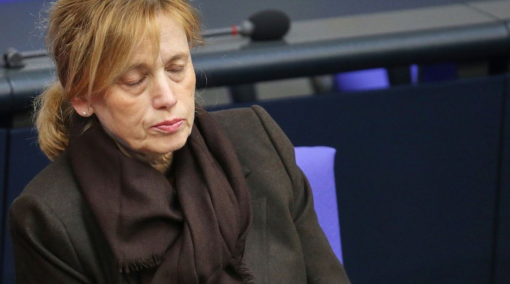 Demokratiepädagogen kritisieren Priens Umbau von "Demokratie leben"