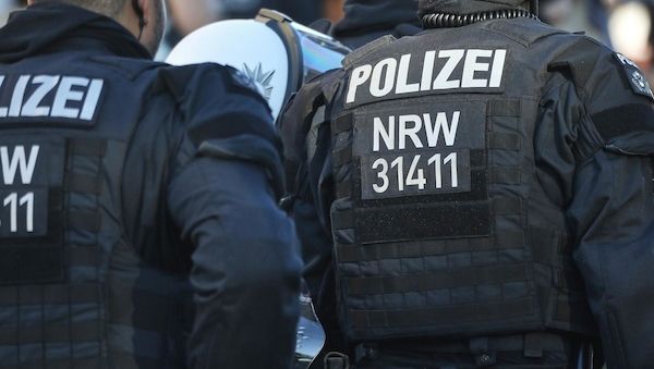 Streit in Düsseldorfer Wohnung eskaliert – Mann lebensgefährlich verletzt