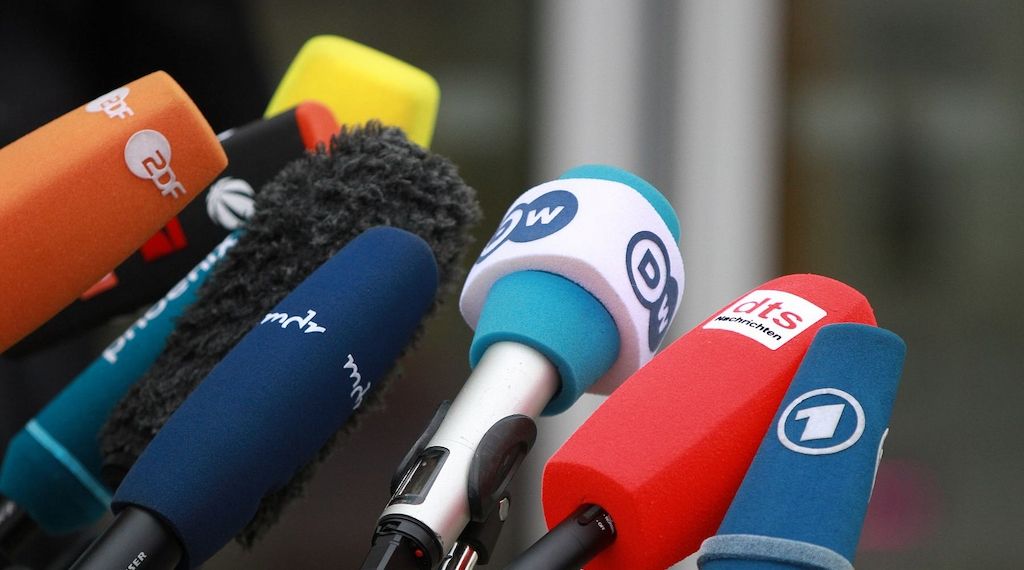 Bundesregierung nimmt Medienappell gegen KI-Ausbeutung zur Kenntnis