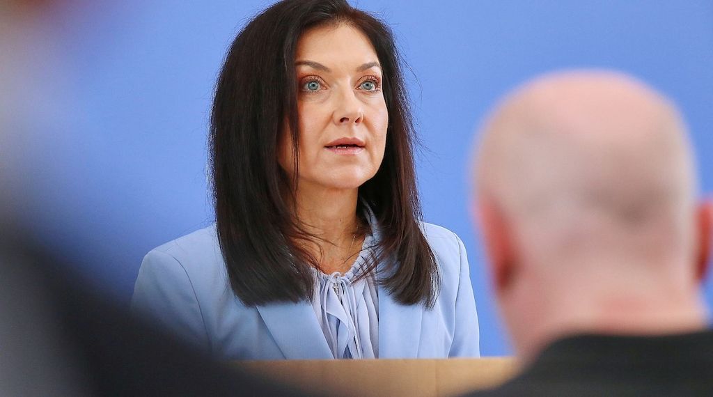 Bundesregierung kappt Konjunkturprognose