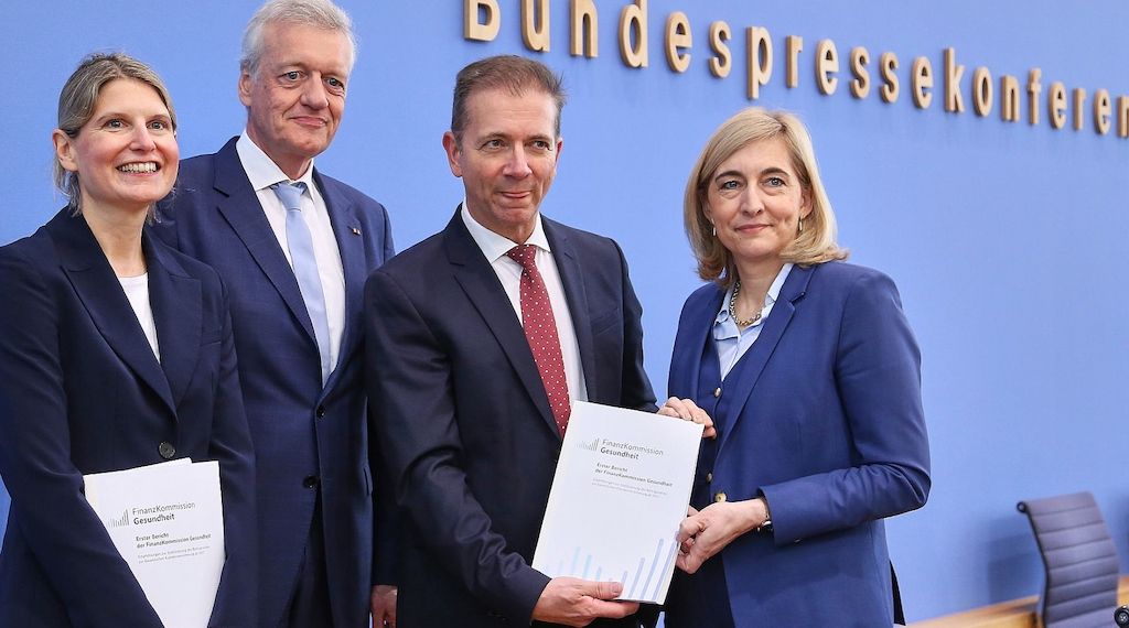 Gesundheitsreformer warnt vor Doppelbelastung von Beitragszahlern