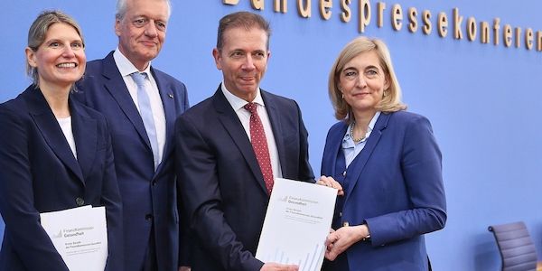 Gesundheitsreformer warnt vor Doppelbelastung von Beitragszahlern