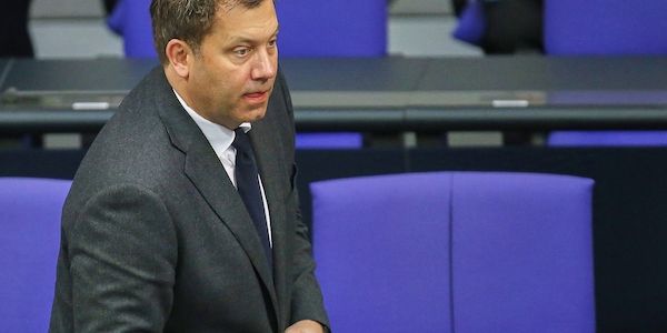 Klingbeil hält "Tankrabatt" für "wichtiges Signal"