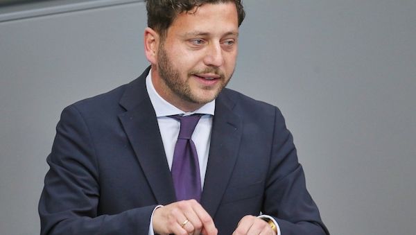 Banaszak kritisiert Krisenmanagement des Kanzlers