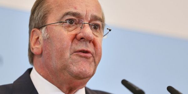 Pistorius kündigt Verlegung von Minensucher ins Mittelmeer an