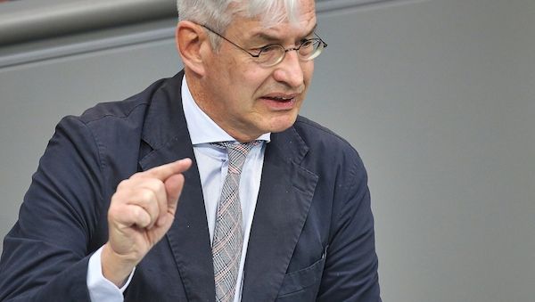 Union warnt vor "Reflex" zum Schuldenmachen wegen Iran-Krieg