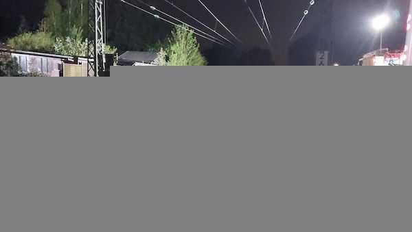 Zug erfasst PKW-Anhänger in Bremen-St. Magnus