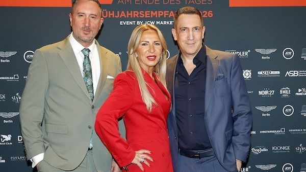 Starauflauf beim AEDT- Frühjahrsempfang 2026 am Kurfürstendamm