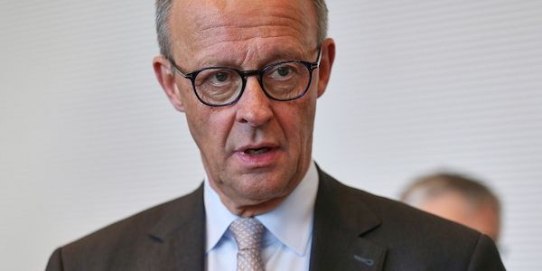 Merz verurteilt Angriff bei Dinner in Washington