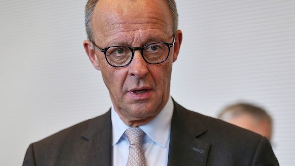 Merz verurteilt Angriff bei Dinner in Washington