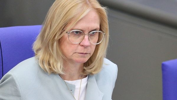 Lindholz will Signal-Verbot für Politiker