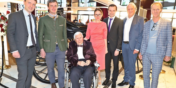 Feiern wie die Kaiserin: Glanzvoller Geburtstag für das Hotel Grand Elisabeth in Bad Ischl mit Ehrengast Peter Weck