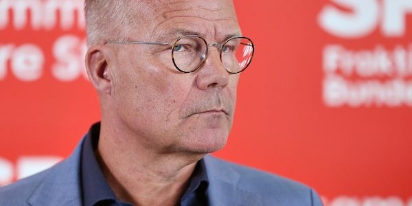 SPD-Fraktion setzt auf Fortbestand der Regierung