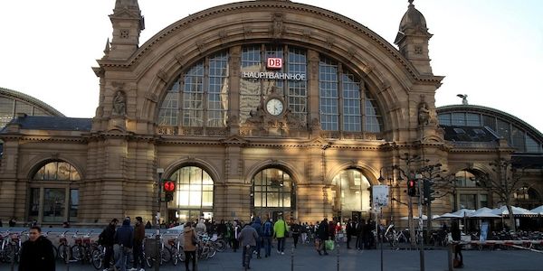 Alkoholkonsumverbot im Frankfurter Hauptbahnhof