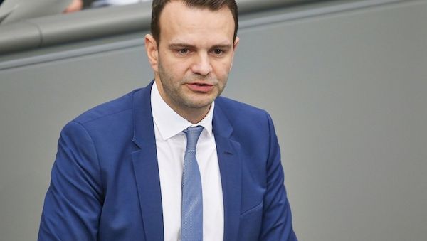 CSU-Politiker verteidigt sein Steuerkonzept