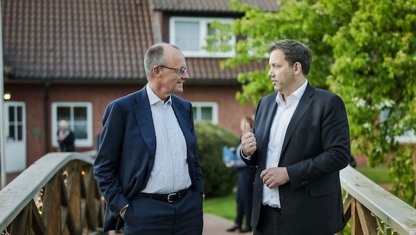 Merz besucht Klingbeil in dessen niedersächsischem Wahlkreis