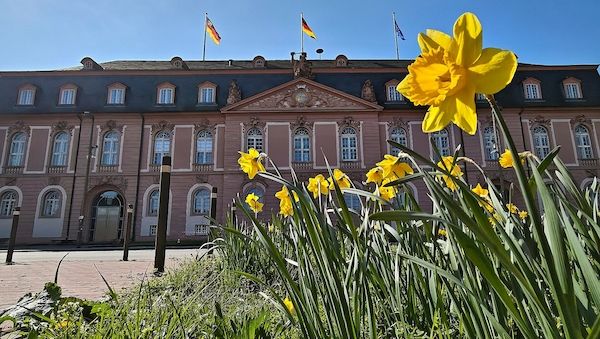 CDU und SPD in Rheinland-Pfalz stellen Koalitionsvertrag vor