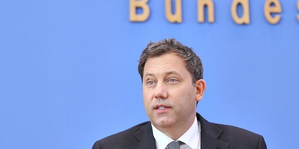 Klingbeil sieht "verdammte Pflicht" für Gelingen der Koalition
