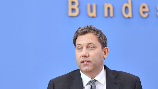 Klingbeil sieht "verdammte Pflicht" für Gelingen der Koalition