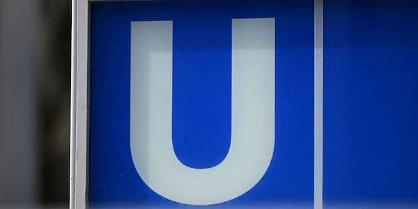 Mann stürzt auf Berliner U-Bahngleise und stirbt
