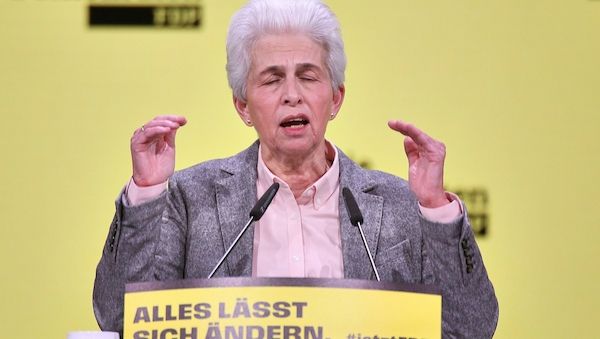 Strack-Zimmermann mahnt Merz zu mehr Besonnenheit