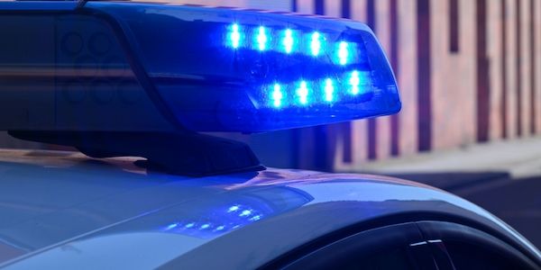 Autofahrer in Potsdam in Angst: Täuschung mit falscher Waffe