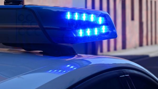 Autofahrer in Potsdam in Angst: Täuschung mit falscher Waffe