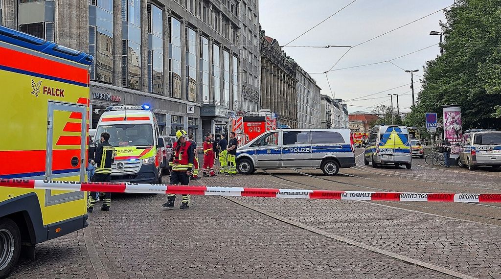 Polizei: 33-jähriger Deutscher fuhr in Leipzig in Menschenmenge