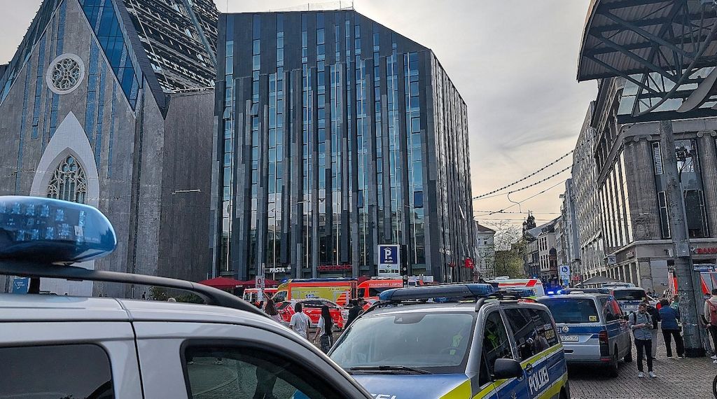 Sachsens Innenminister spricht von "Amokfahrt" in Leipzig