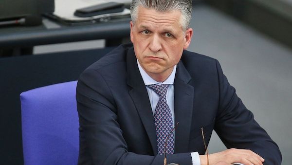 Kanzleramtschef Frei offen für Reichensteuer