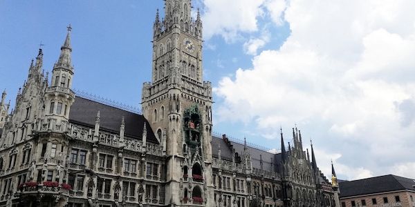 Neues Demokratieforschungszentrum soll in München entstehen