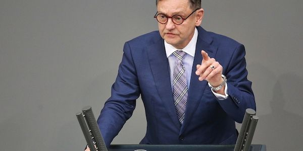 AfD-Vizechef Gottschalk lobt Wärmepumpen und E-Autos