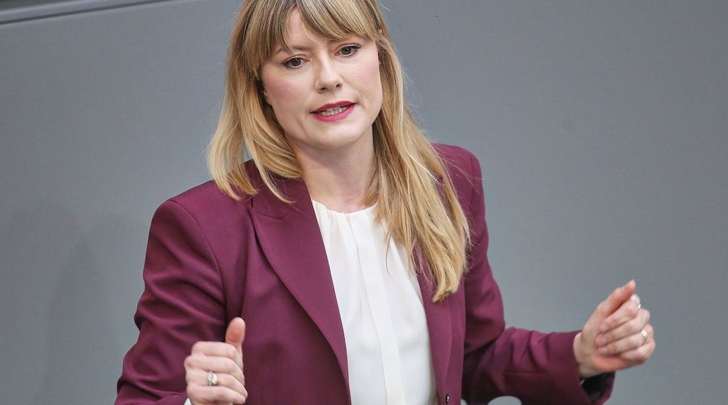 Bünger pocht auf mehr Kontrolle der Geheimdienste durch Opposition