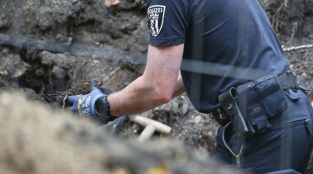 Menschliche Knochen auf Spielplatz in Kreuzberg gefunden