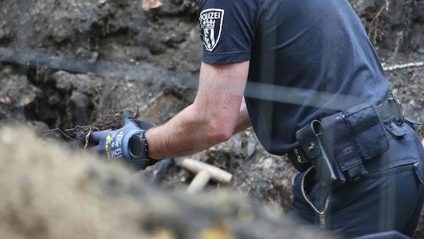 Menschliche Knochen auf Spielplatz in Kreuzberg gefunden