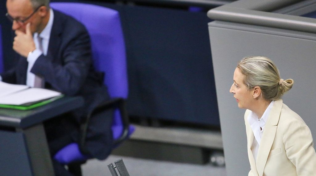 AfD jetzt auch bei Infratest erstmals vor Union