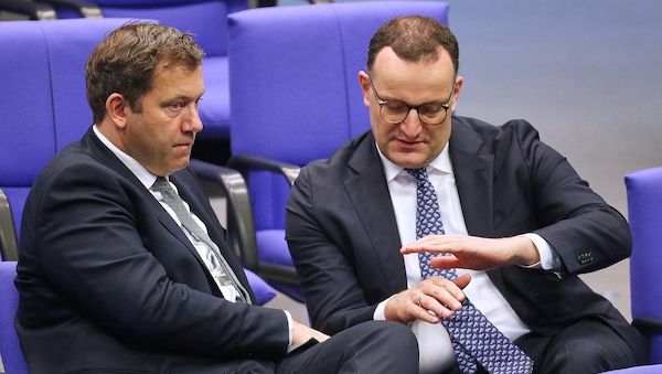 Spahn gegen eigenständigen Vorschlag von Klingbeil für Steuerreform