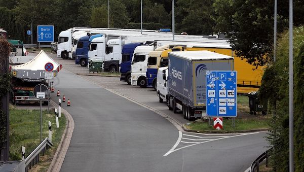 Weniger Lkw im April auf deutschen Autobahnen unterwegs