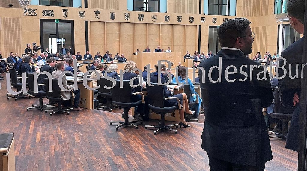 Bundesrat lehnt Entlastungsprämie ab - Hamburg fordert Änderungen