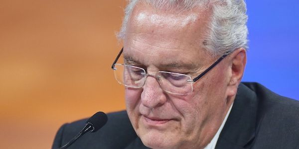 Innenminister fürchtet mögliche Anschläge durch iranischen Geheimdienst