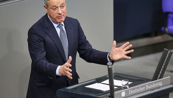 Röttgen: Waffenruhe zwischen Russland und Ukraine ändert nichts