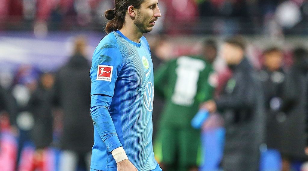 1. Bundesliga: Bayern siegen knapp in Wolfsburg