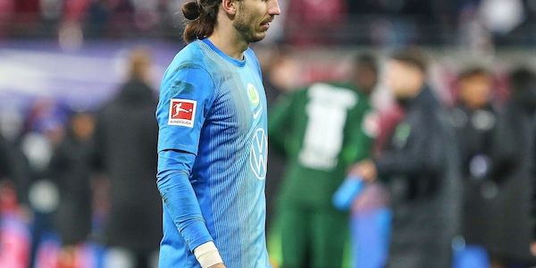 1. Bundesliga: Bayern siegen knapp in Wolfsburg