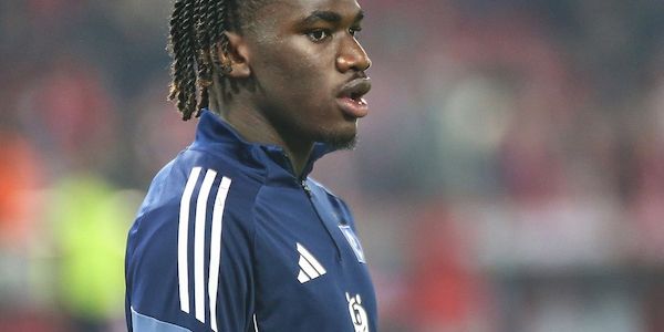 1. Bundesliga: HSV schlägt Freiburg