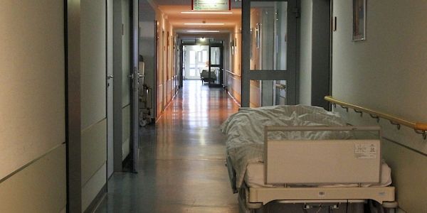 GKV-Chef fordert mehr staatliche Leistungen für Pflegeheime