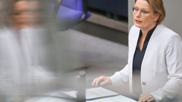 Hubig kritisiert Söder für Absage der "Entlastungsprämie"
