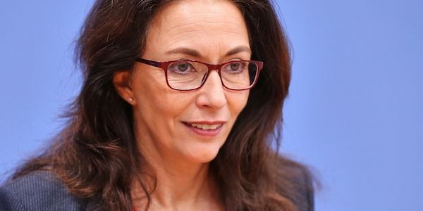 Fahimi als DGB-Vorsitzende wiedergewählt