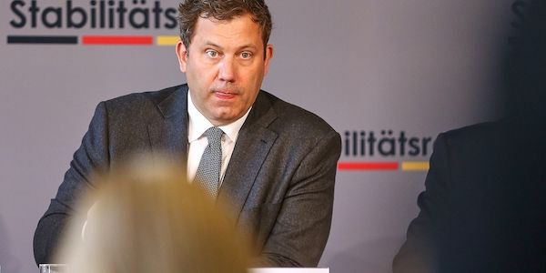 Klingbeil plant keine neue Behörde zur Geldwäsche-Bekämpfung