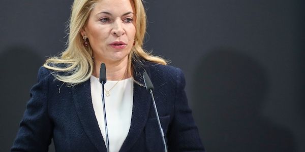 DB-Chefin Palla stellt Randgeschäfte auf den Prüfstand