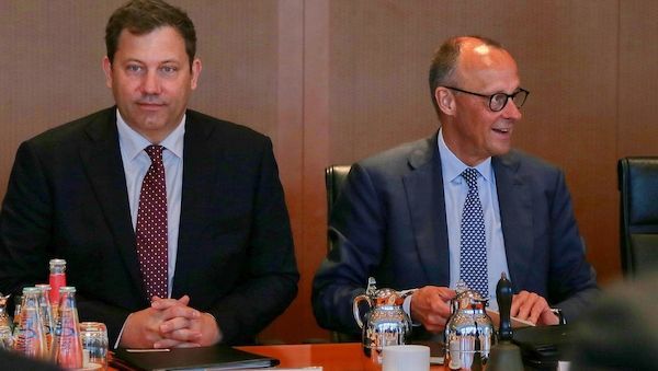 Caritas-Präsidentin fordert Entlastung bei Sozialbeiträgen
